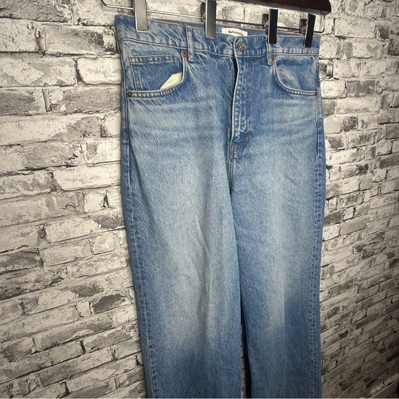 EUC Reformation Cary High Rise Slouchy Wide Leg Light Wash Blue Jeans Sz 31 - Picture 2 of 16